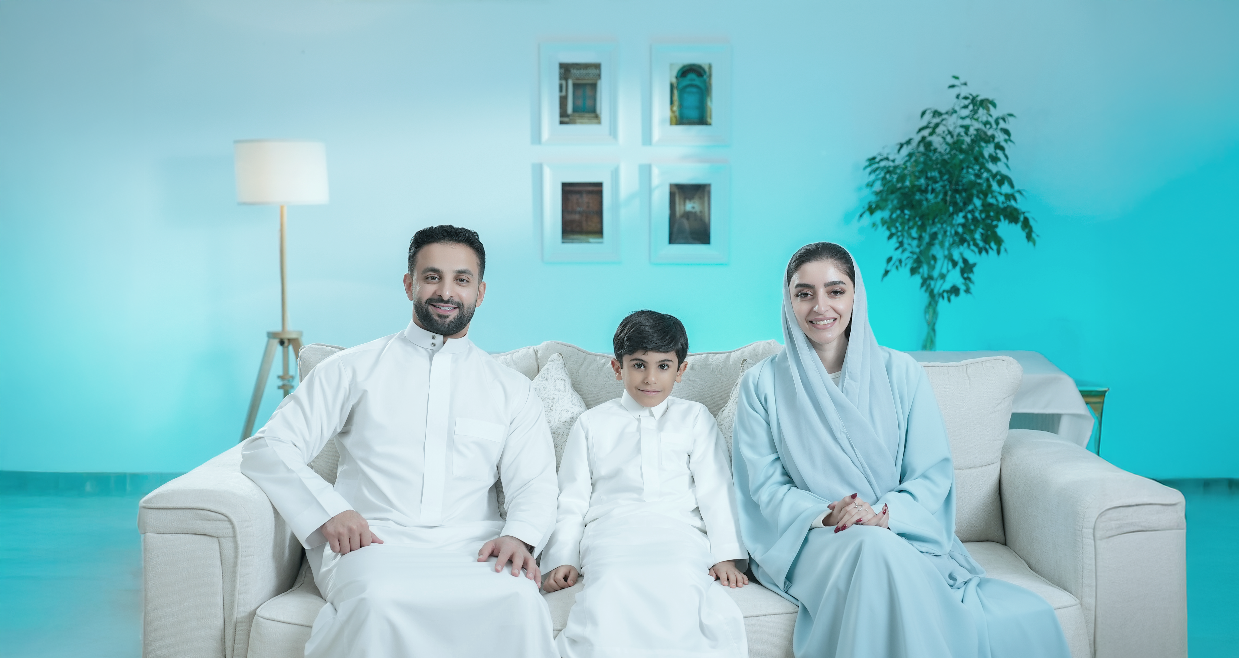 أسرة سعودية في حيٍّ سكني